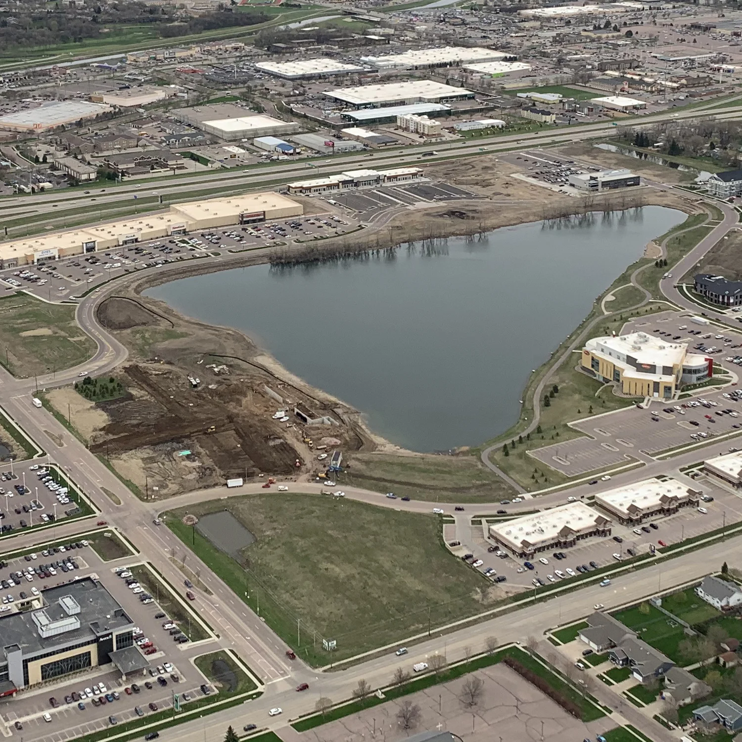 KELOLAND highlights lake development