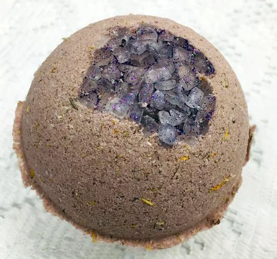 Sweetgrass_BathBomb_sq.jpg