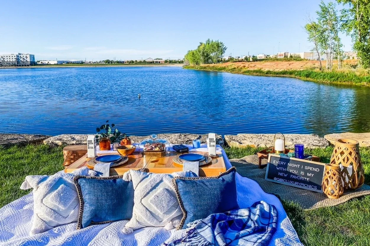 Book your lakeside luxury picnic 