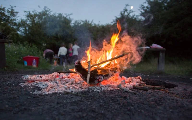 Forest crafts – making a campfire at Wat Tyler