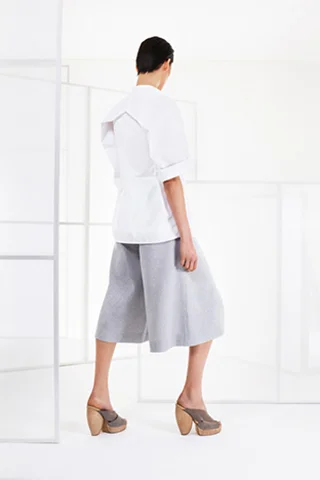 Chalayan_006_1366.450x675.JPG