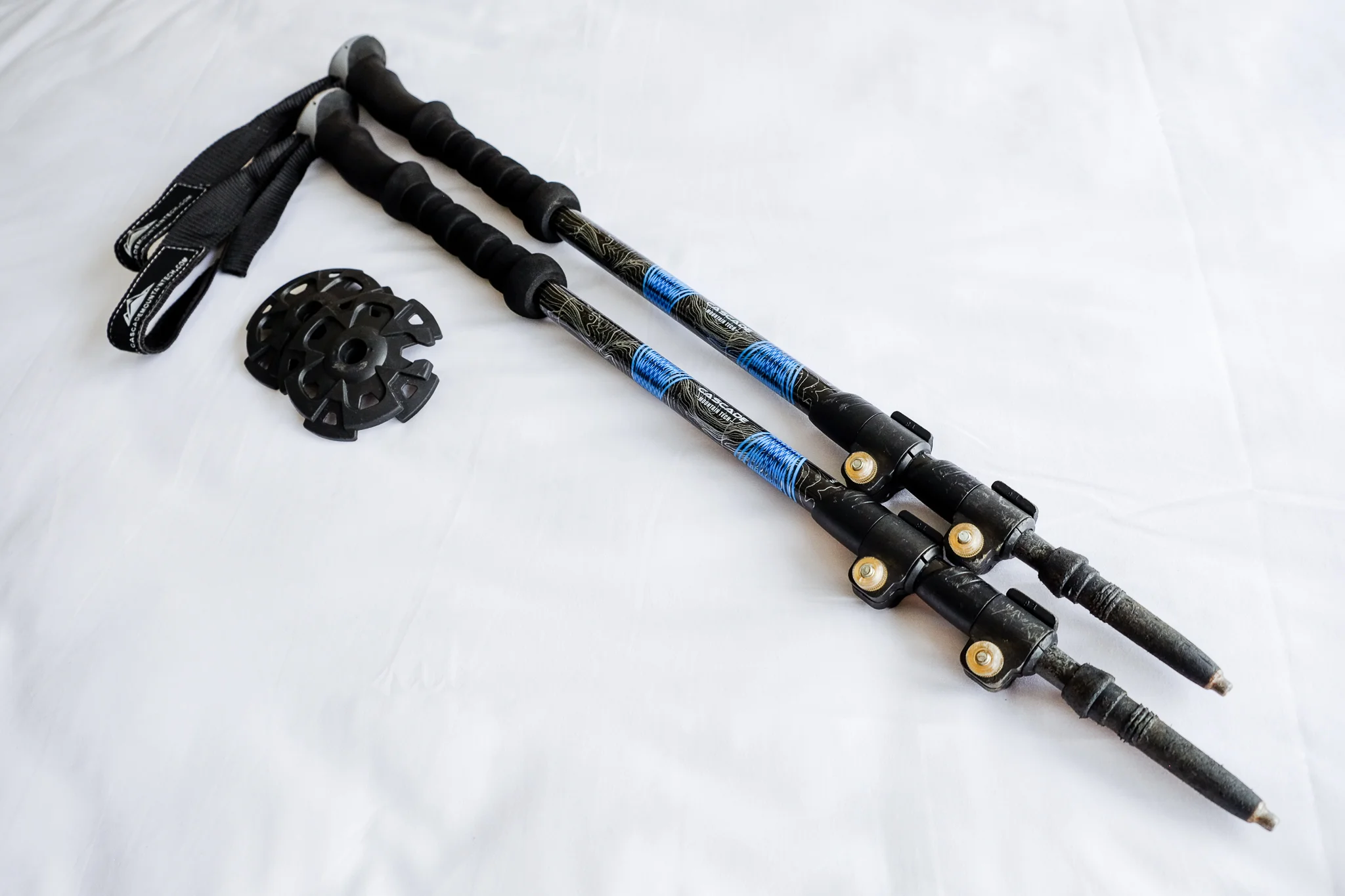Cascade Mountain Tech Carbon Fibre Trekking Poles with snow basket attachments
