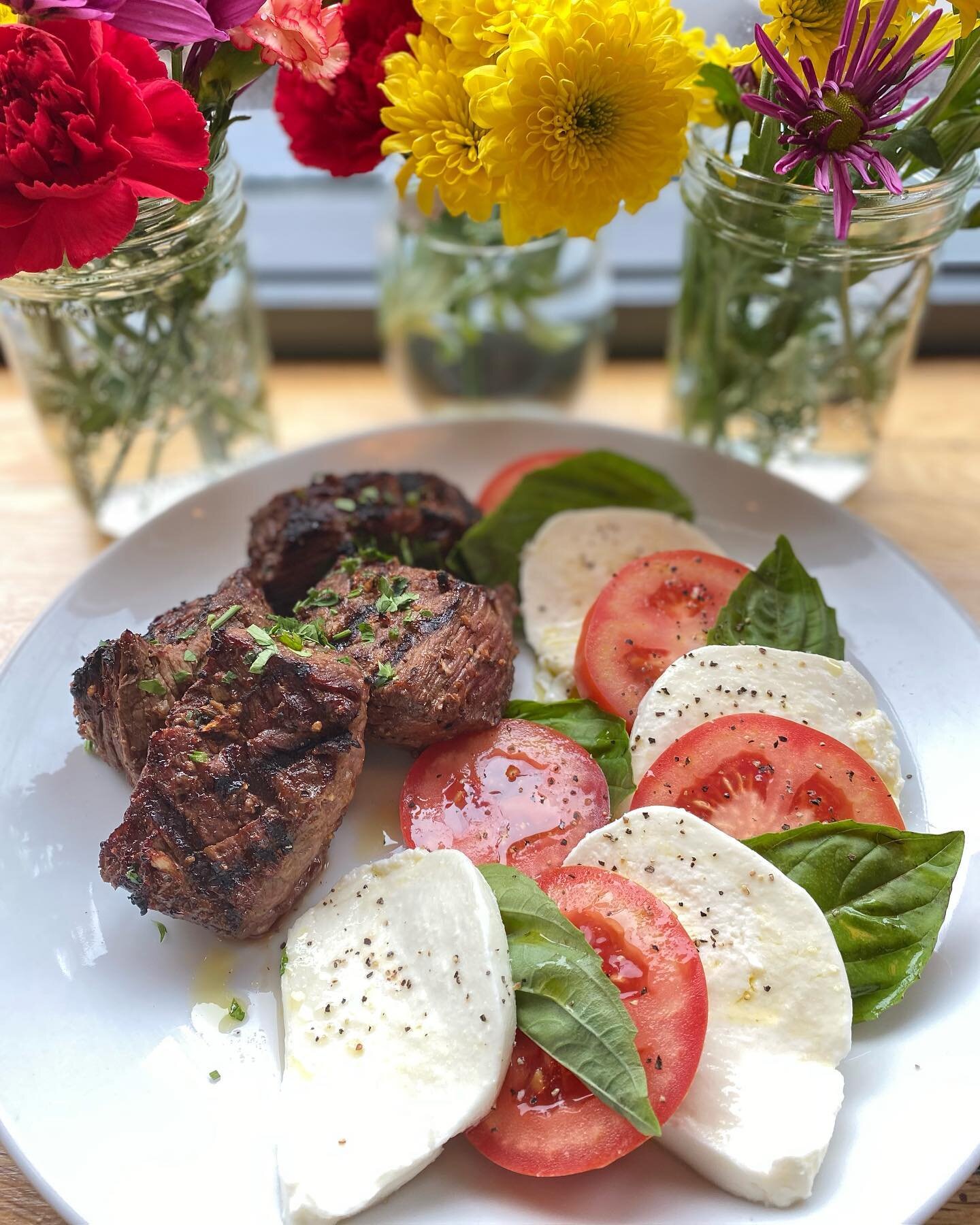 Caprese salad with steak tips  is the dinner special starting this evening! Fresh mozzarella cheese, tomatoes, basil, olive oil &amp; steak tips cooked to your desired temperature will blow your mind. Fresh ingredients all assembled with love ❤️ at m