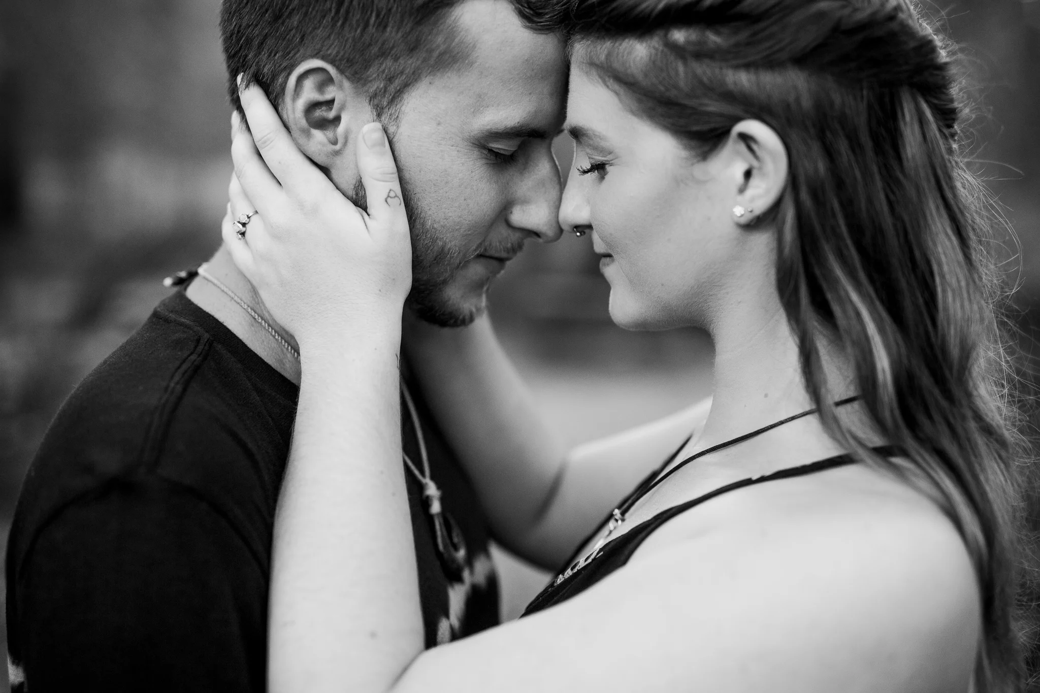 JackieChrisEngaged(WEB SIZED)-16.JPG