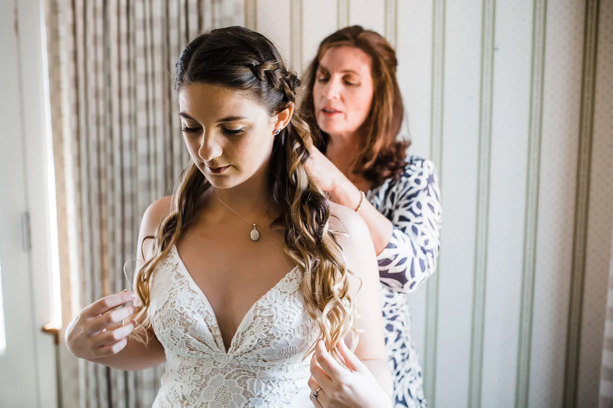 WEDDING 070JackieChrisGettingReady_86.JPG