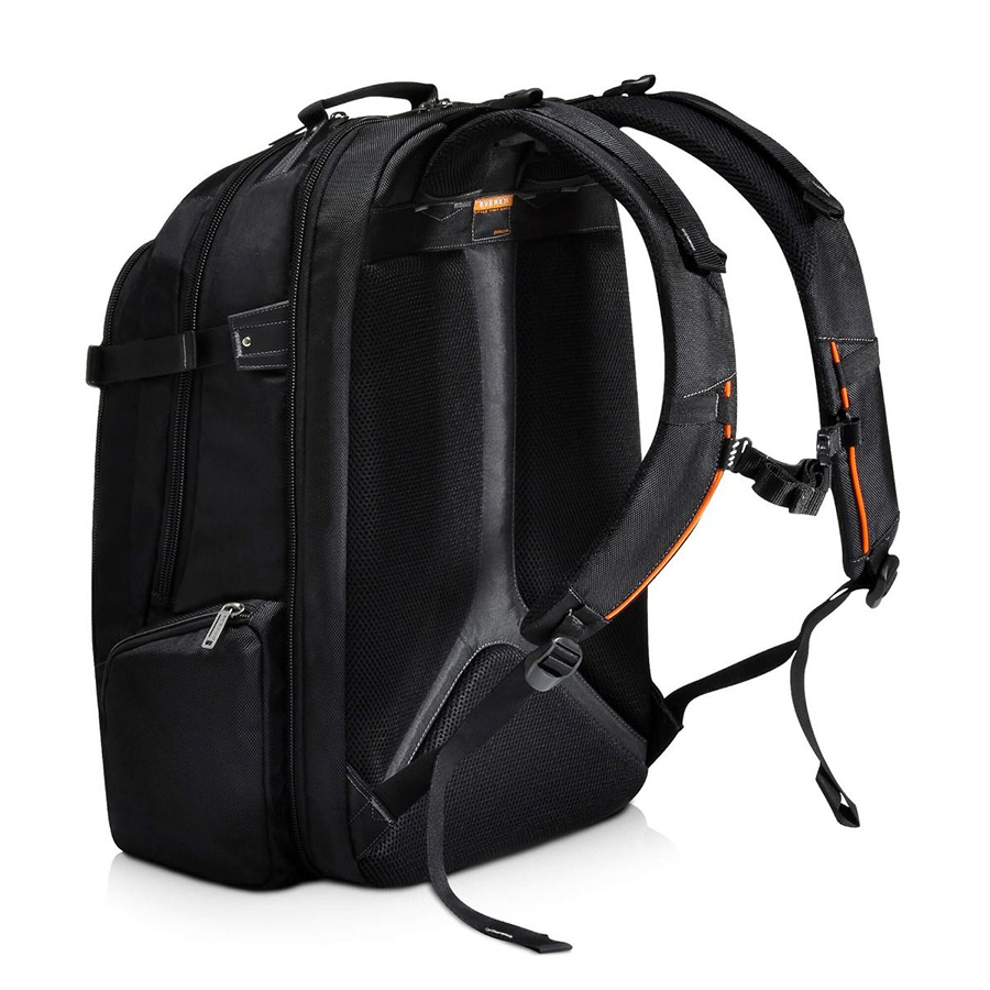 everki-titan-backpack-03.jpg