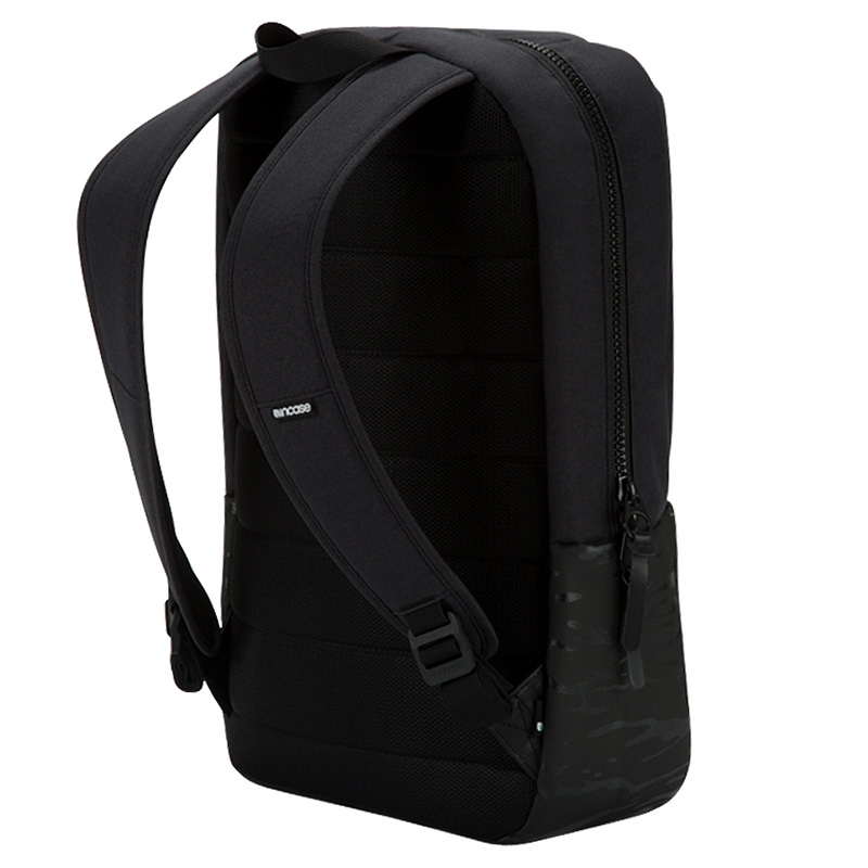 incase-compass-backpack-03.jpg