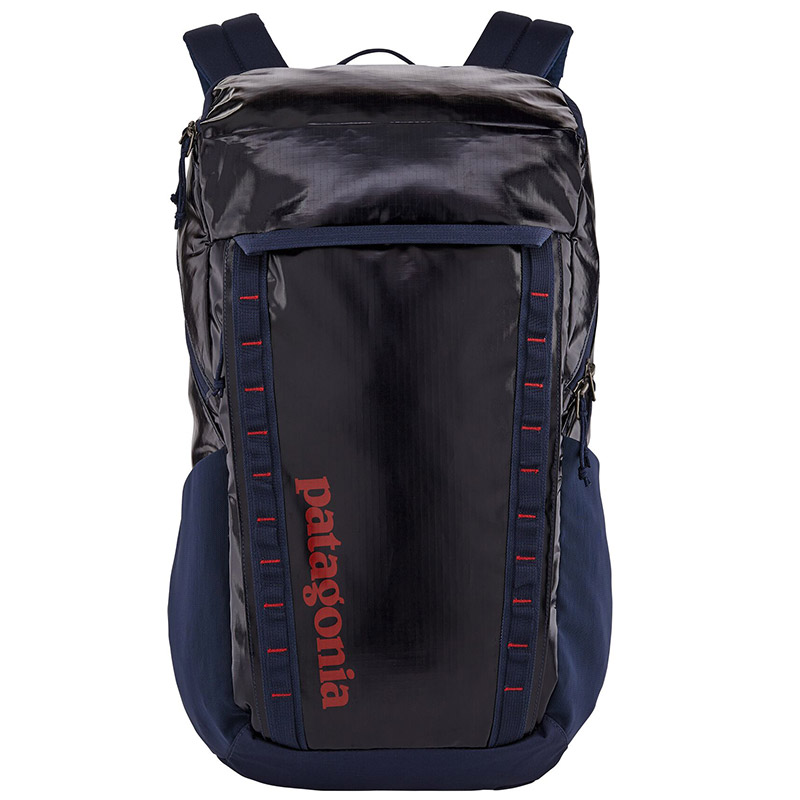 Patagonia-black-hole-backpack-32L-01.jpg