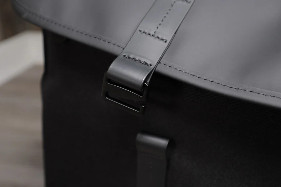 Topologie Satchel main compartment hook inspired by rock climbing