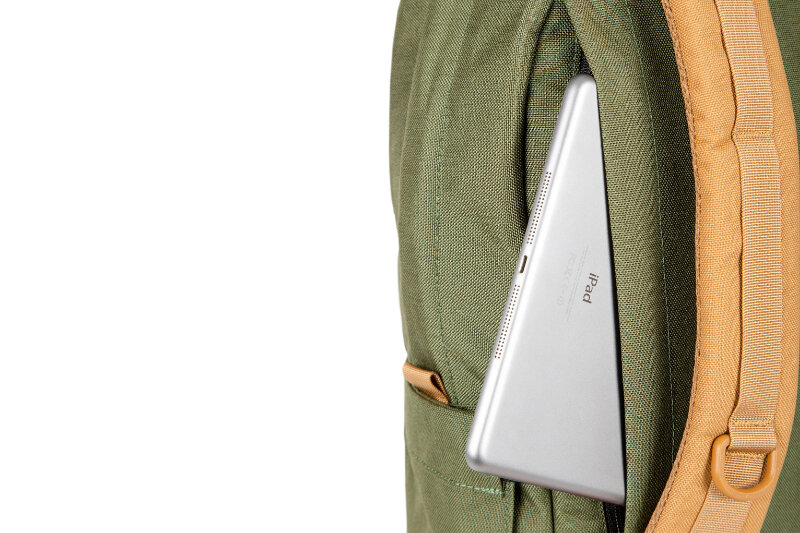 Topo Designs Daypack Classic laptop sleeve