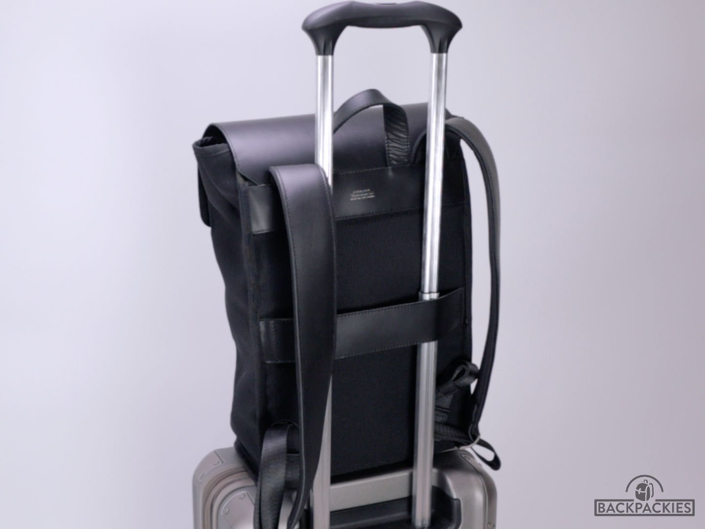 Harber London Commuter backpack review - trolley sleeve