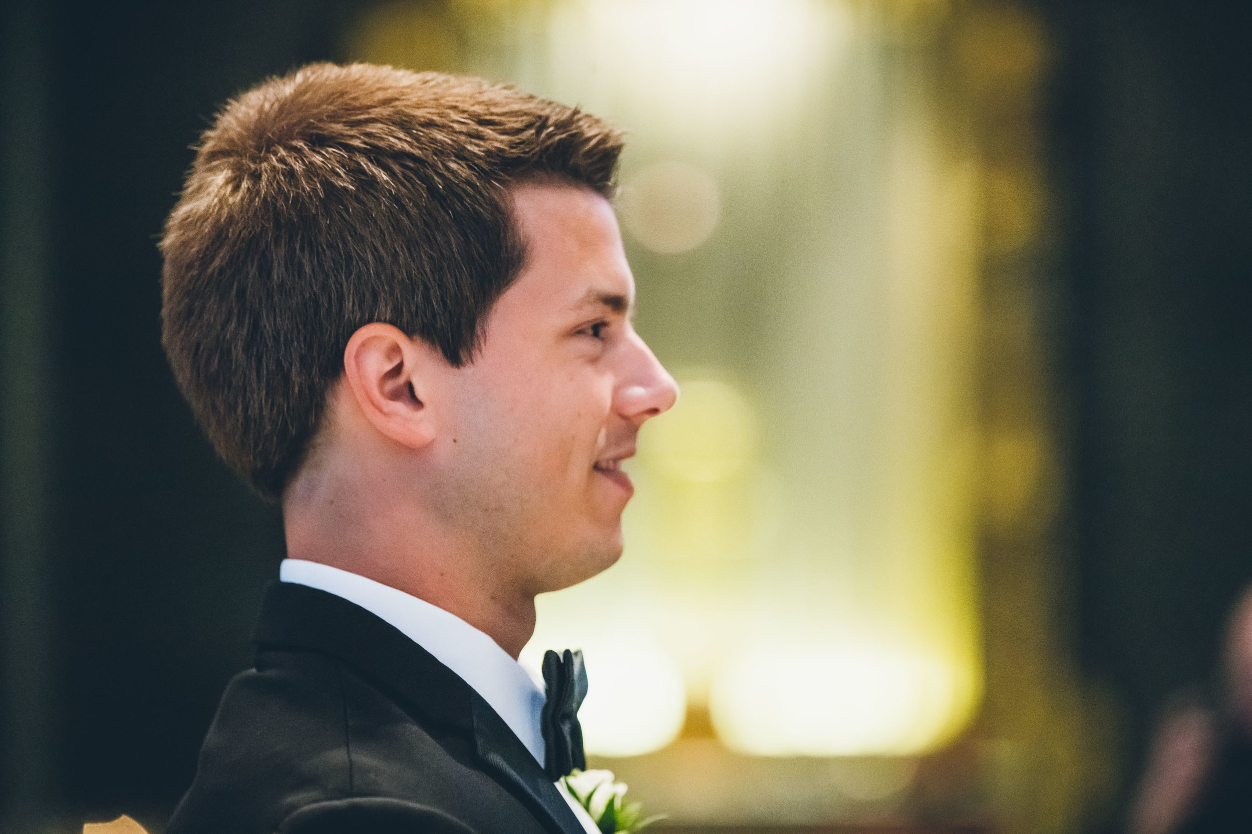 La Crosse, WI Wedding Photographers. La Crosse Bridge. Waterfront Wedding. cathedral wedding.