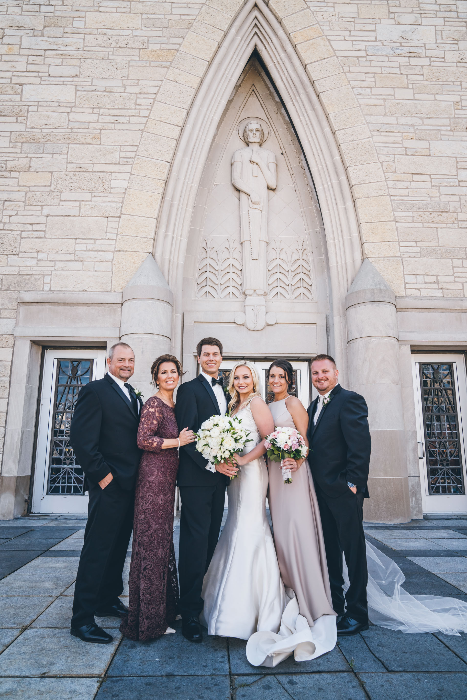 Party Bus. La Crosse, WI Wedding Photographers. La Crosse Bridge. Waterfront Wedding. cathedral wedding.