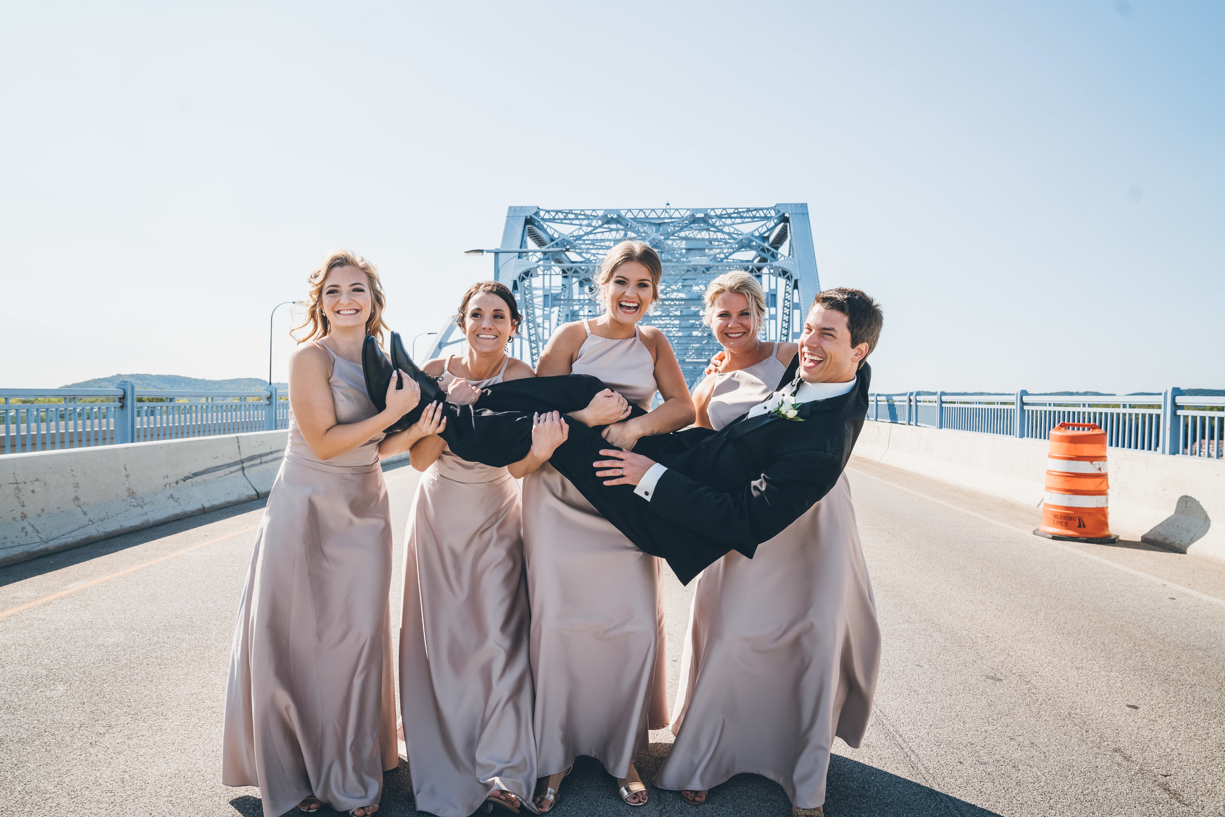 La Crosse, WI Wedding Photographers. La Crosse Bridge. Waterfront Wedding. cathedral wedding.