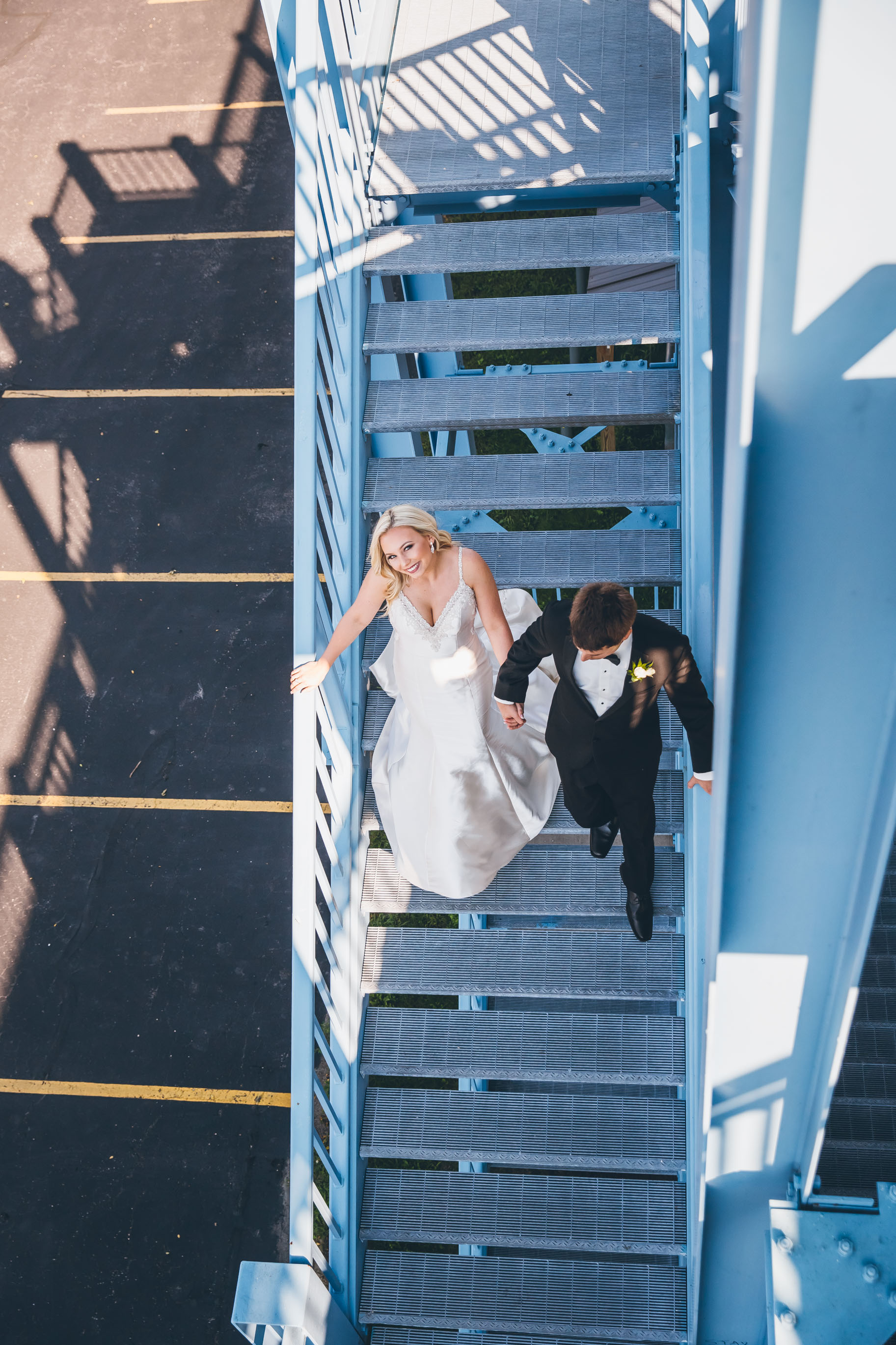 La Crosse, WI Wedding Photographers. La Crosse Bridge. Waterfront Wedding. cathedral wedding.