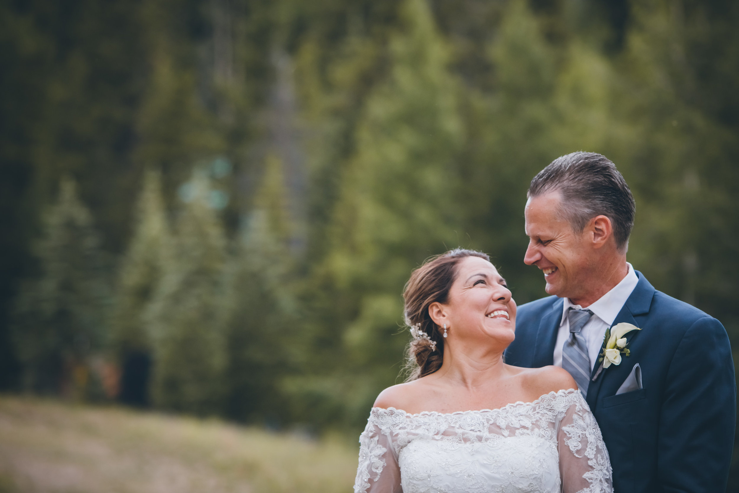 Wedding Photos at Mountain Thunder Lodge in Breckenridge