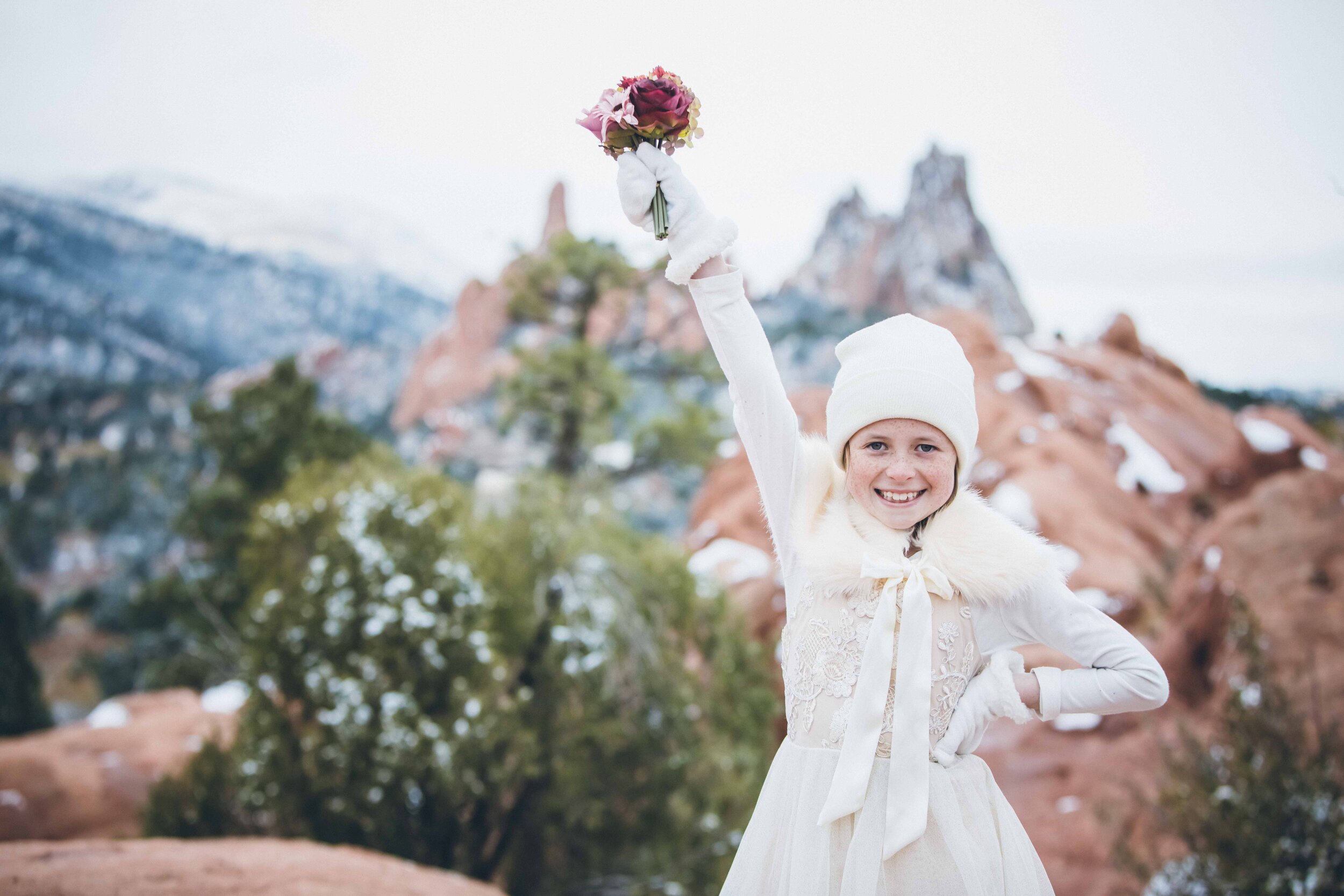 Garden of the Gods Elopement Photography. Small Wedding in Colorado Springs. Pandemic Elopements. Elopement Photographer Near Me. Winter Garden of the Gods Wedding. 