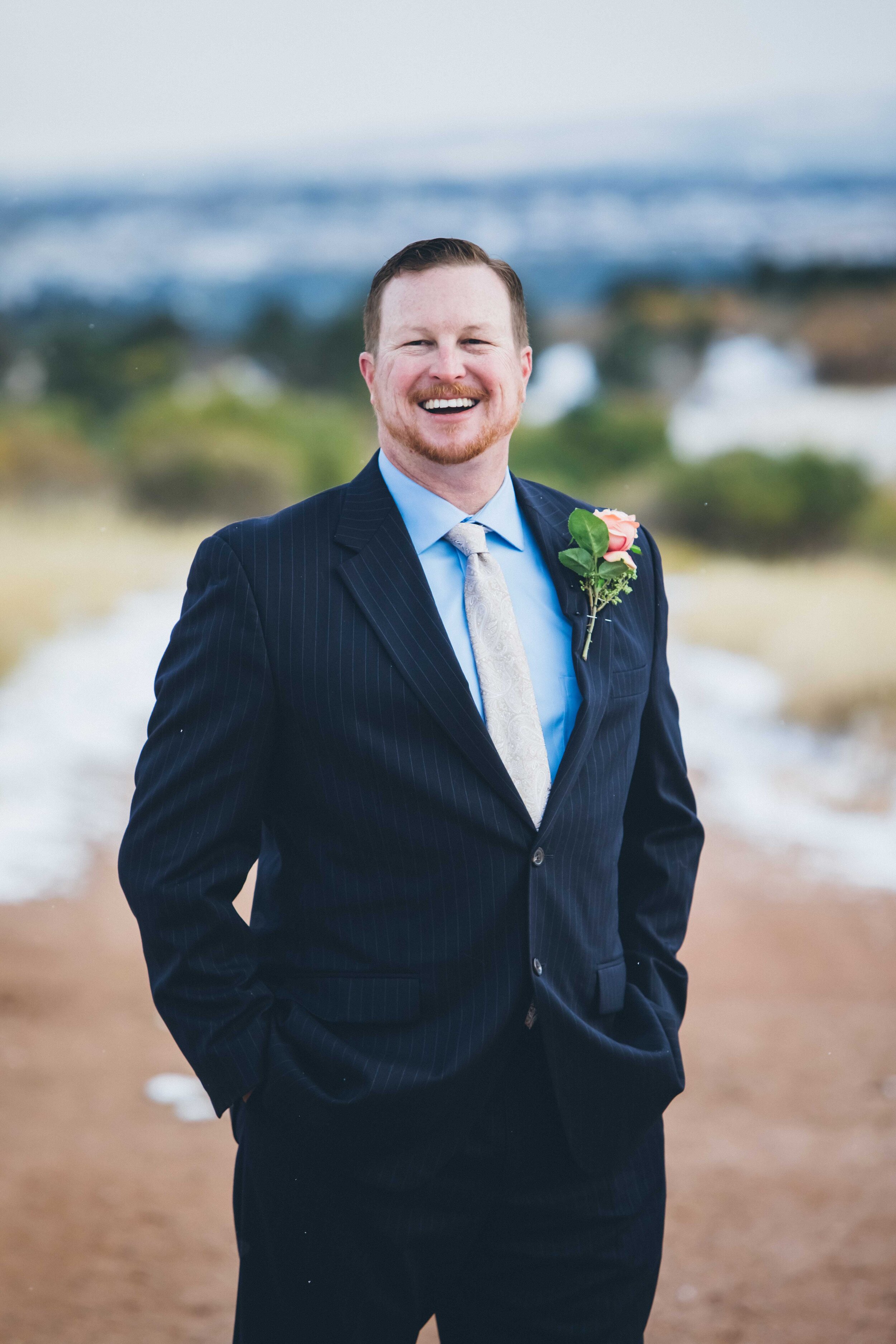 Garden of the Gods Elopement Photography. Small Wedding in Colorado Springs. Pandemic Elopements. Elopement Photographer Near Me. Winter Garden of the Gods Wedding. 