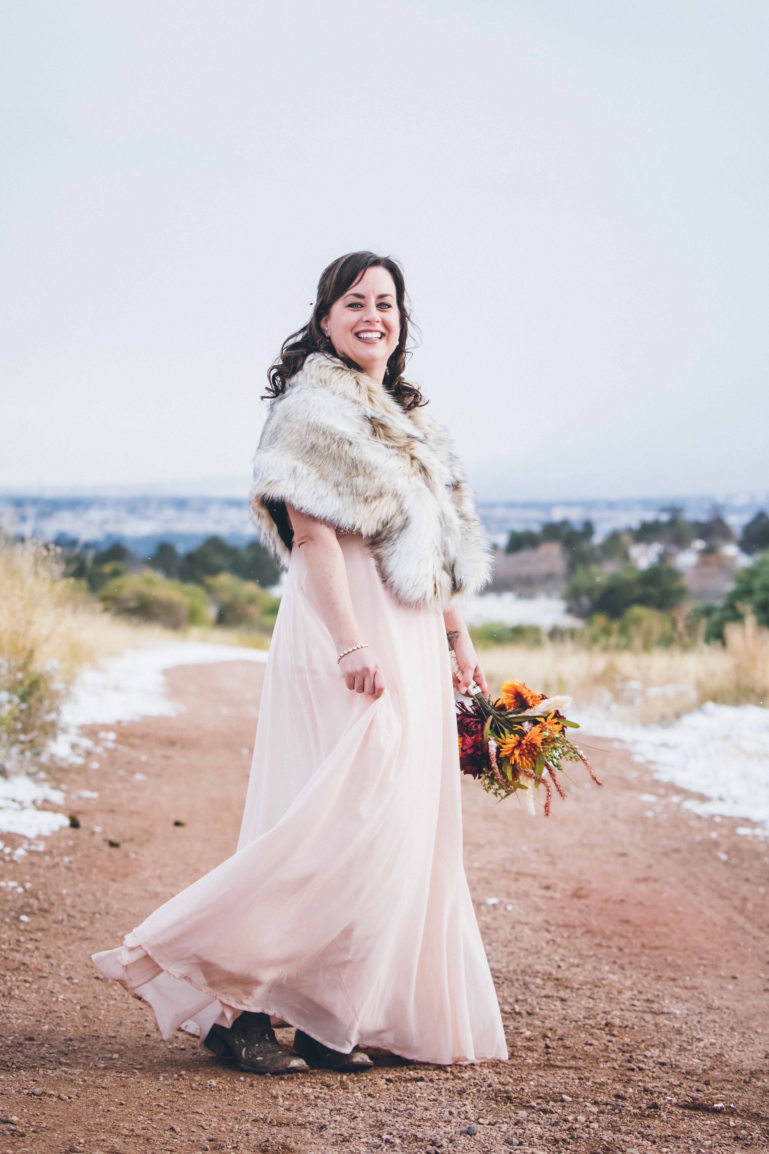 Garden of the Gods Elopement Photography. Small Wedding in Colorado Springs. Pandemic Elopements. Elopement Photographer Near Me. Winter Garden of the Gods Wedding. 