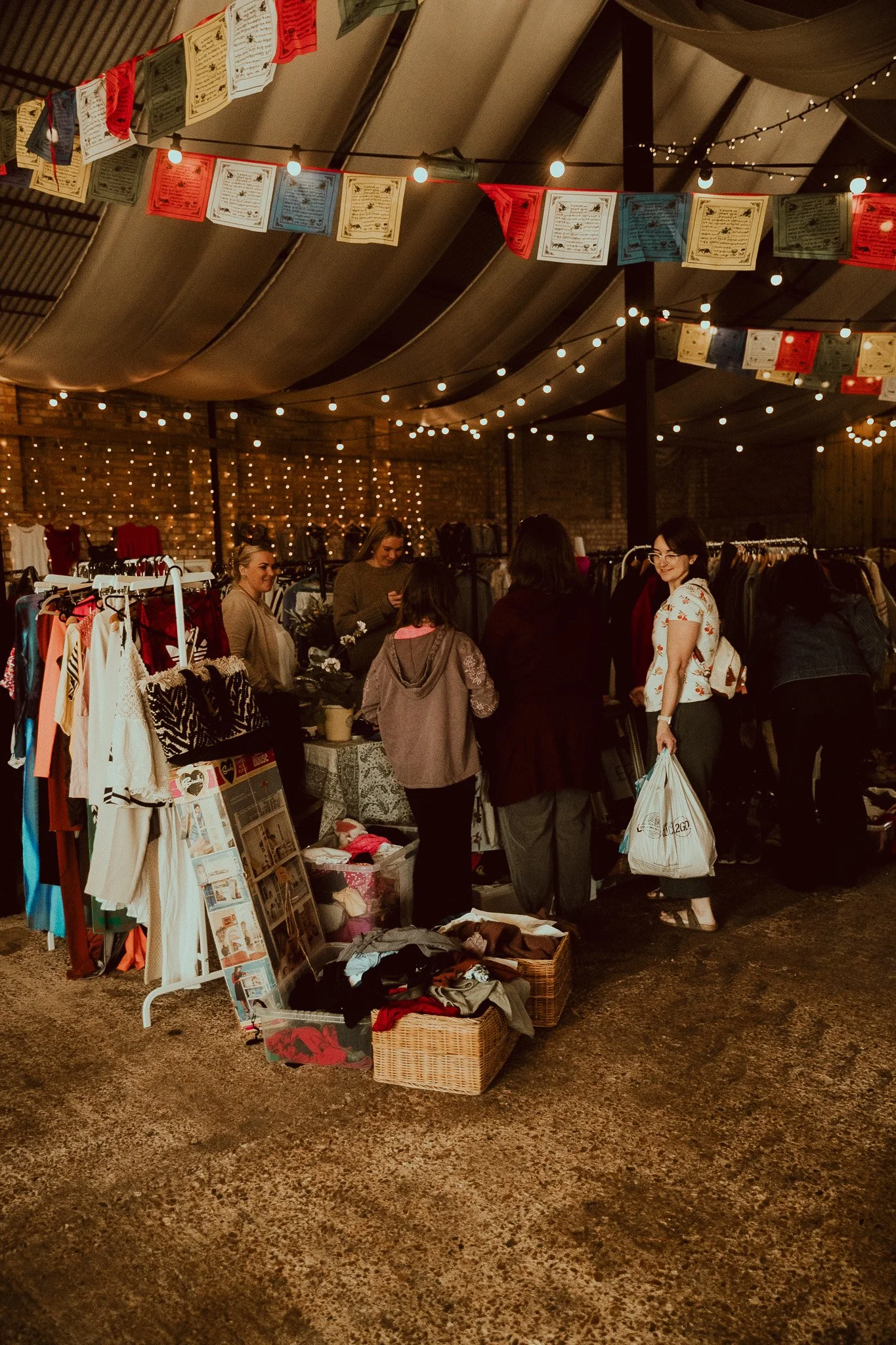 Happy valley's pre loved pop up market