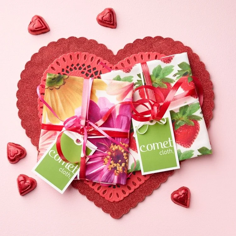 How sweet it is to be loved by YOU 💝 
Happy Valentine&rsquo;s Day to all our friends, family, and supporters out there! 💘

#valentinesday #bemyvalentine #handmadeforyou #forfoodlovers #myfunnyvalentine