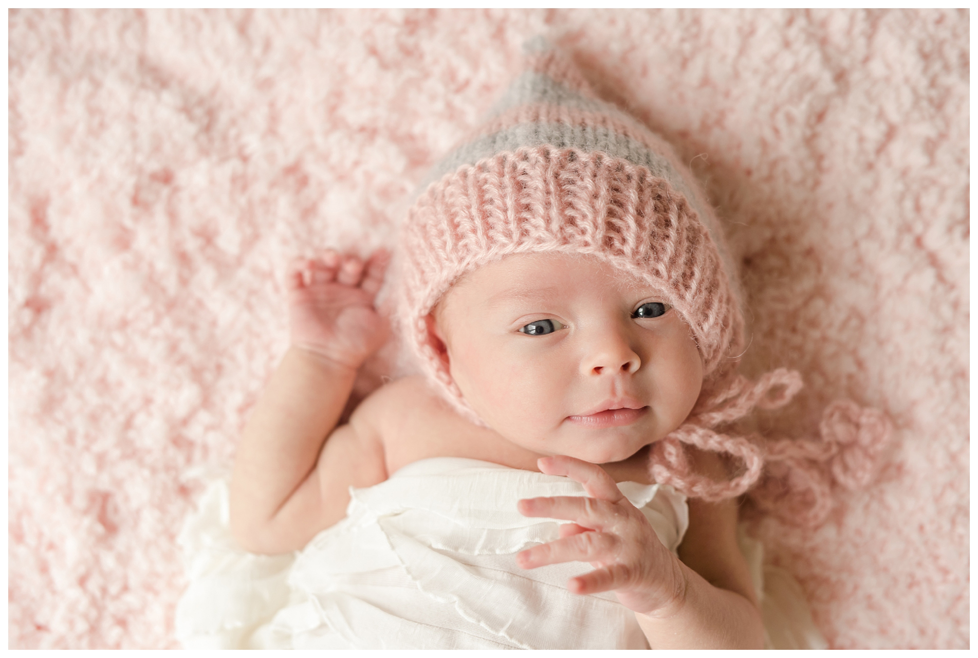 Newborn-Photographer-Sweet-Light-Portraits16.jpg
