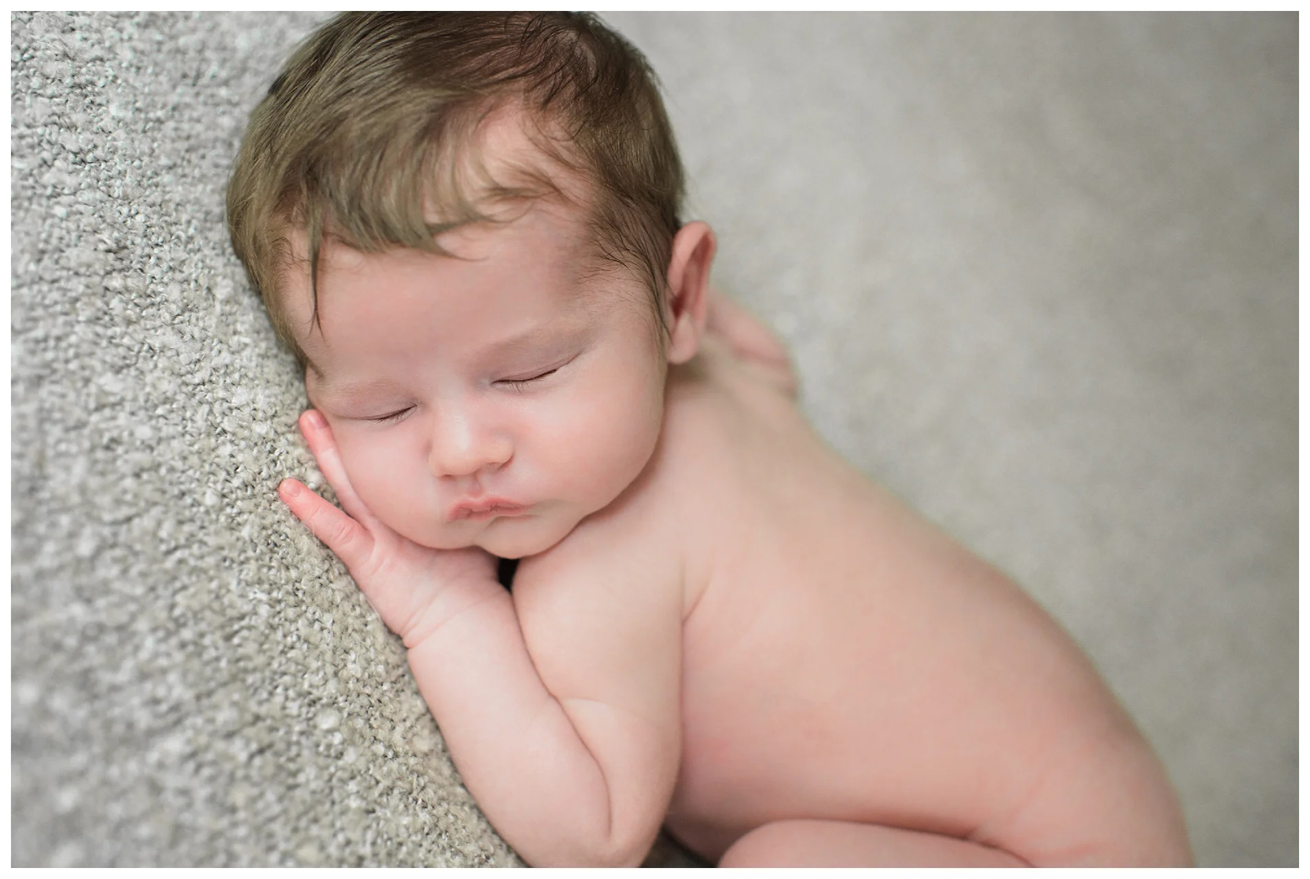 Newborn-Photographer-Sweet-Light-Portraits15.jpg