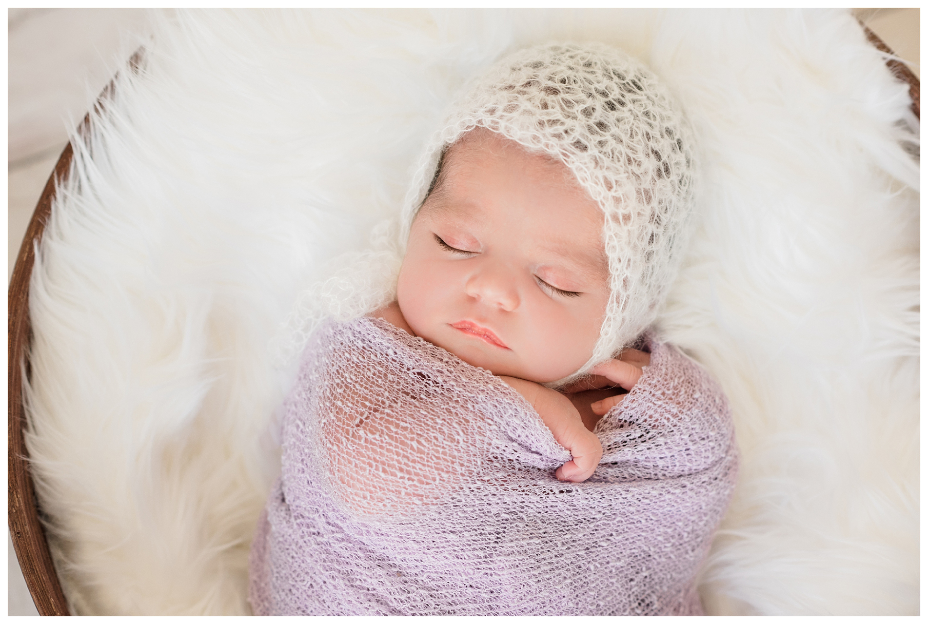 Newborn-Photographer-Sweet-Light-Portraits25.jpg