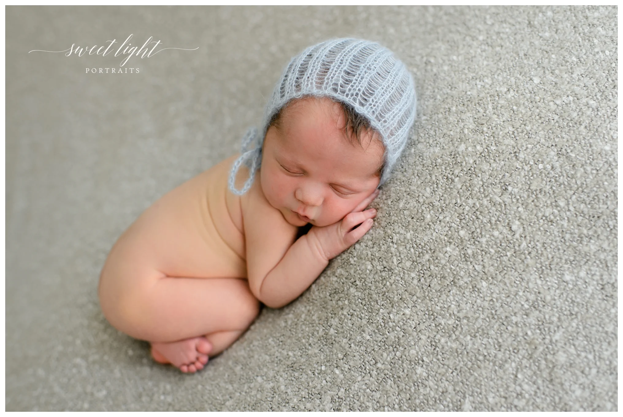 Sweet Light Portraits specialized in newborn & Baby pictures in Portsmouth, NH & Kittery, Maine. The Sweet Light studio Offers custom newborn packages for babies 7 to 14 days old.