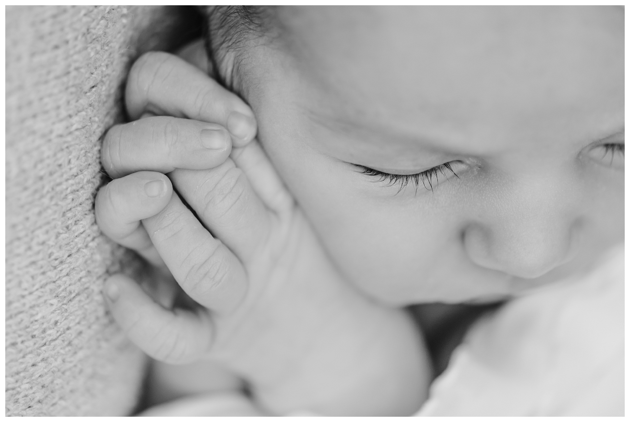 Maine-newborn-photographer-sweet-light-portraits260.jpg