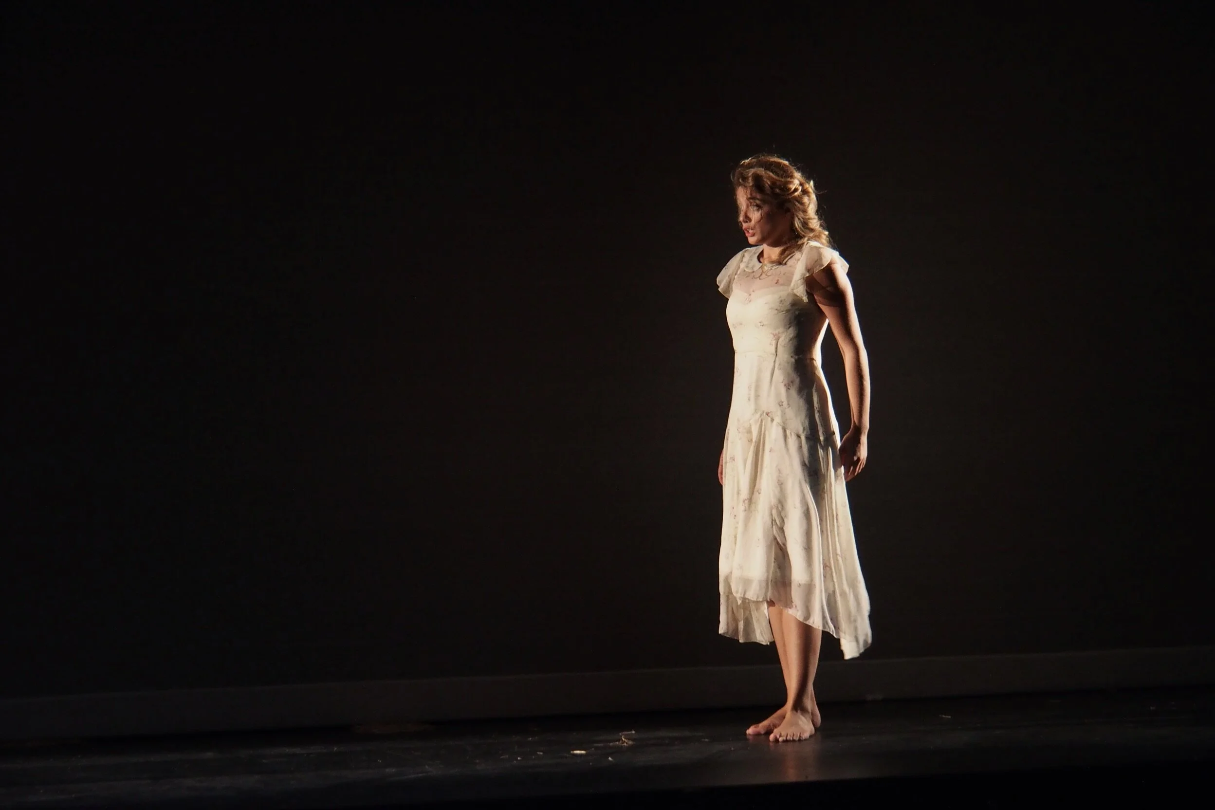 Eugen Onegin_Freiburg_18©Kristin Zwimpfer_018.JPG
