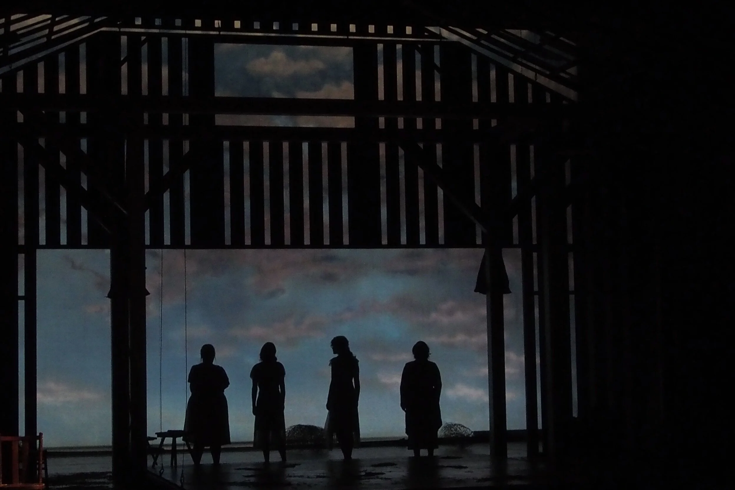 Eugen Onegin_Freiburg_18©Kristin Zwimpfer_03.JPG