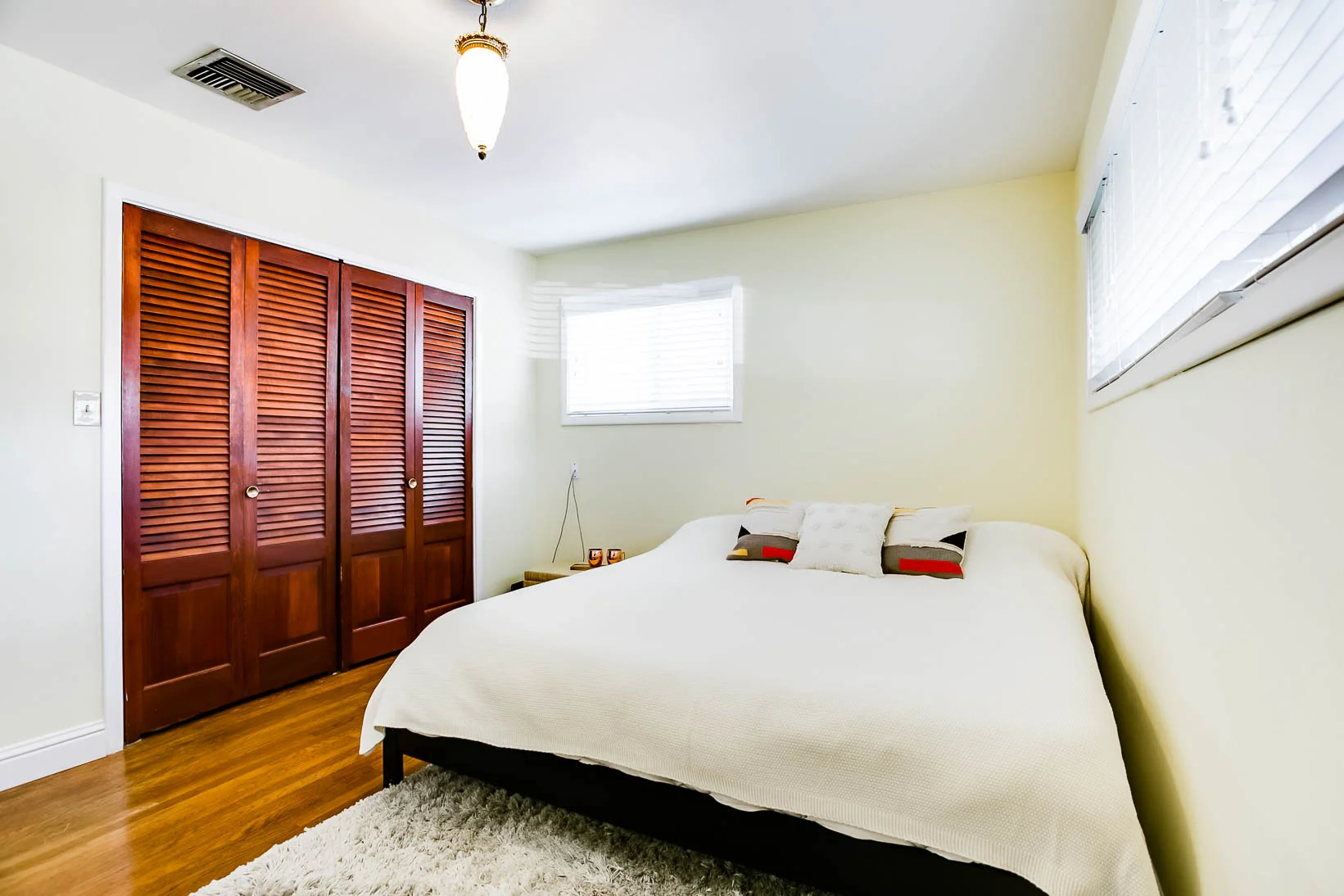 4738 60th St-6.jpg