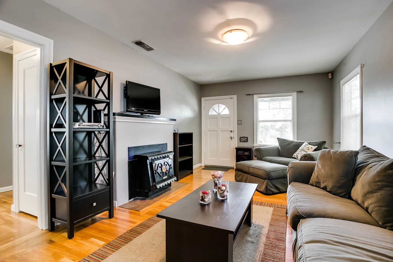 2425 36th St-9.jpg