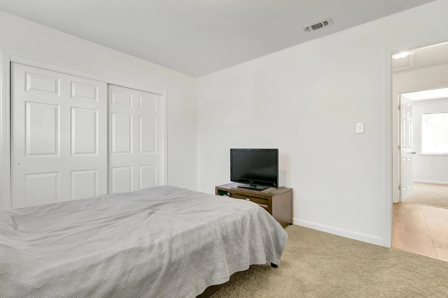 4830 73rd St Sacramento CA-large-018-14-4830 73rd St 18-1500x1000-72dpi.jpg