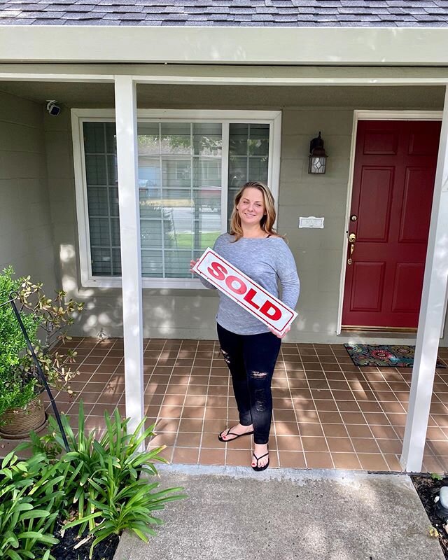 I&rsquo;m super stoked that my buyer Robin was finally able to move into her new house. 
If you find yourself competing with multiple offers there are certain things you can do to sweeten the deal. 
Offering a rent back to the sellers, especially if 
