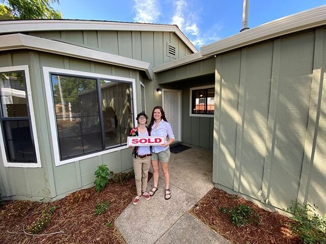 Sold in Roseville CA.
These two were so fun to work with and incredibly chill. 😎
Congratulations Brooke and Saifon, enjoy your new home!
🏡🍾🥂