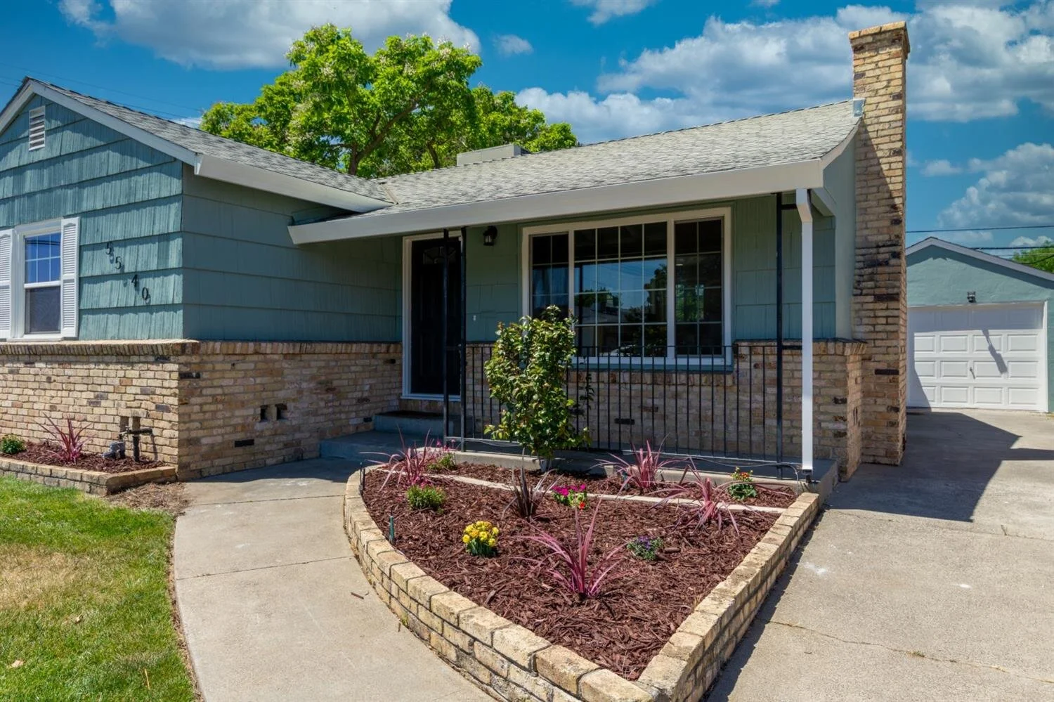 5540 Emerson Rd. $375,000