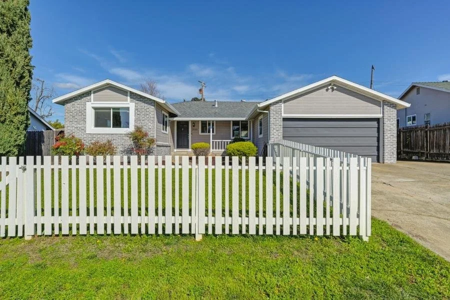 2605 Gilbert Way $575,000