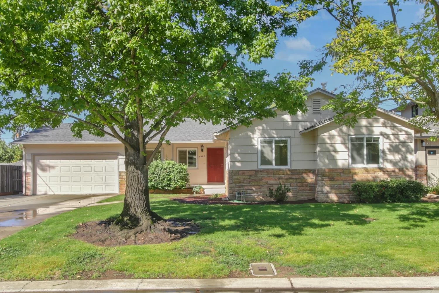5440 Pleasant Drive $710,000