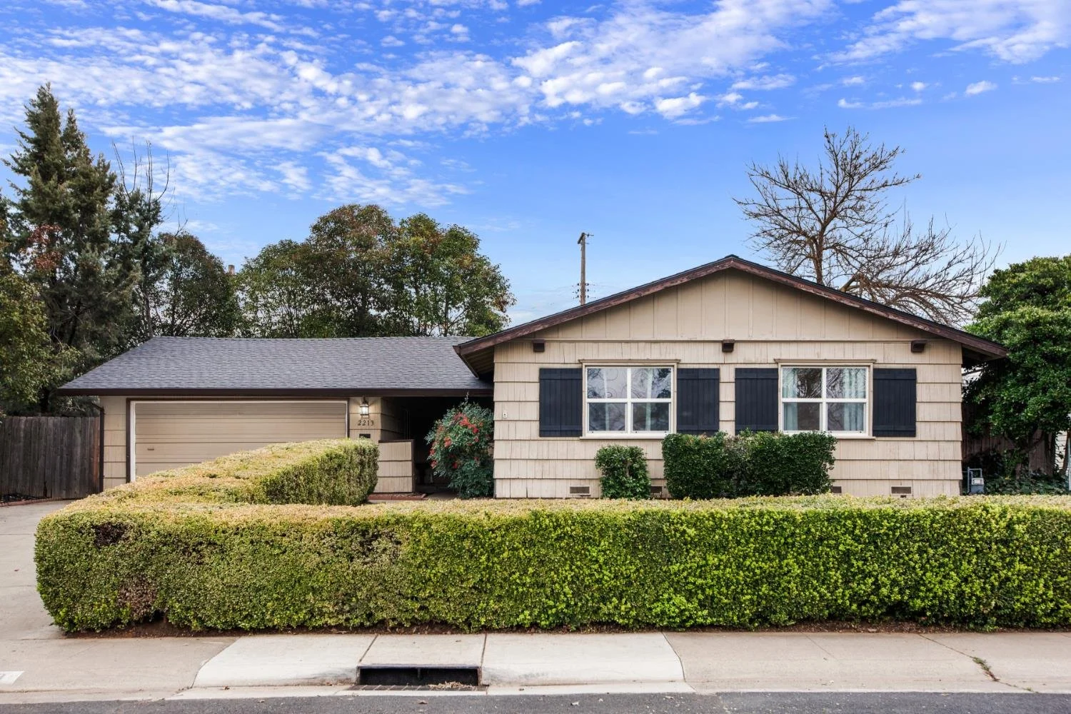 2213 Warrenton Dr $450,000