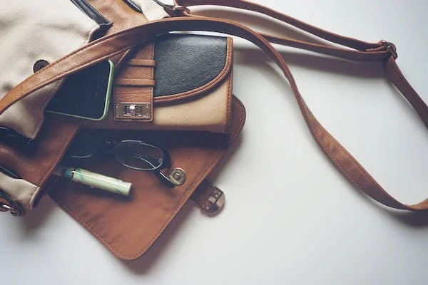 I love traveling, but I can enjoy it the most when I know I'm prepared. If you want to put your mind at ease before you travel abroad, here the things you need to do before traveling abroad. Read more at SimpleGoldLife.com