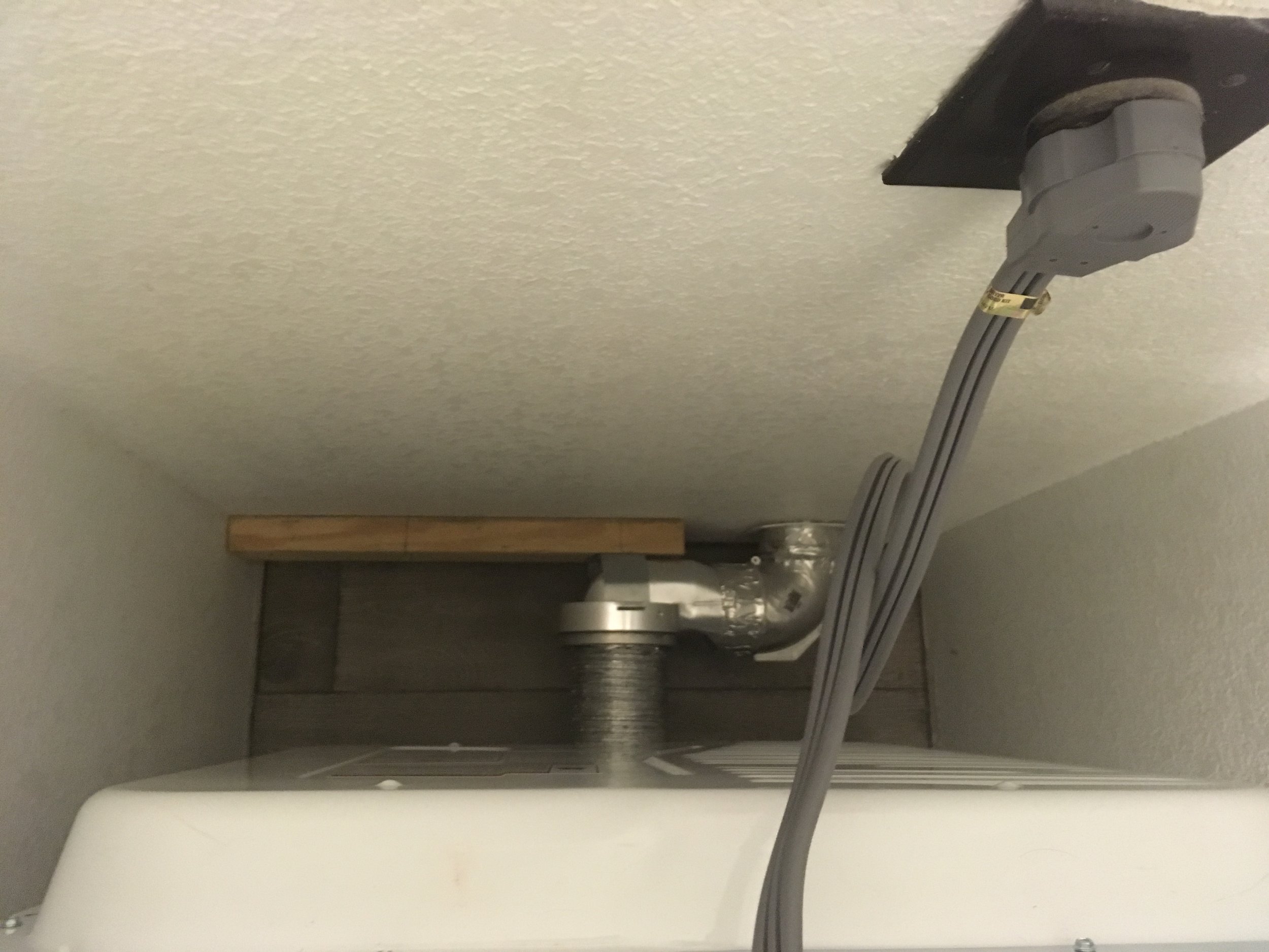 Shipped promptly, easy to install, easy to clean!