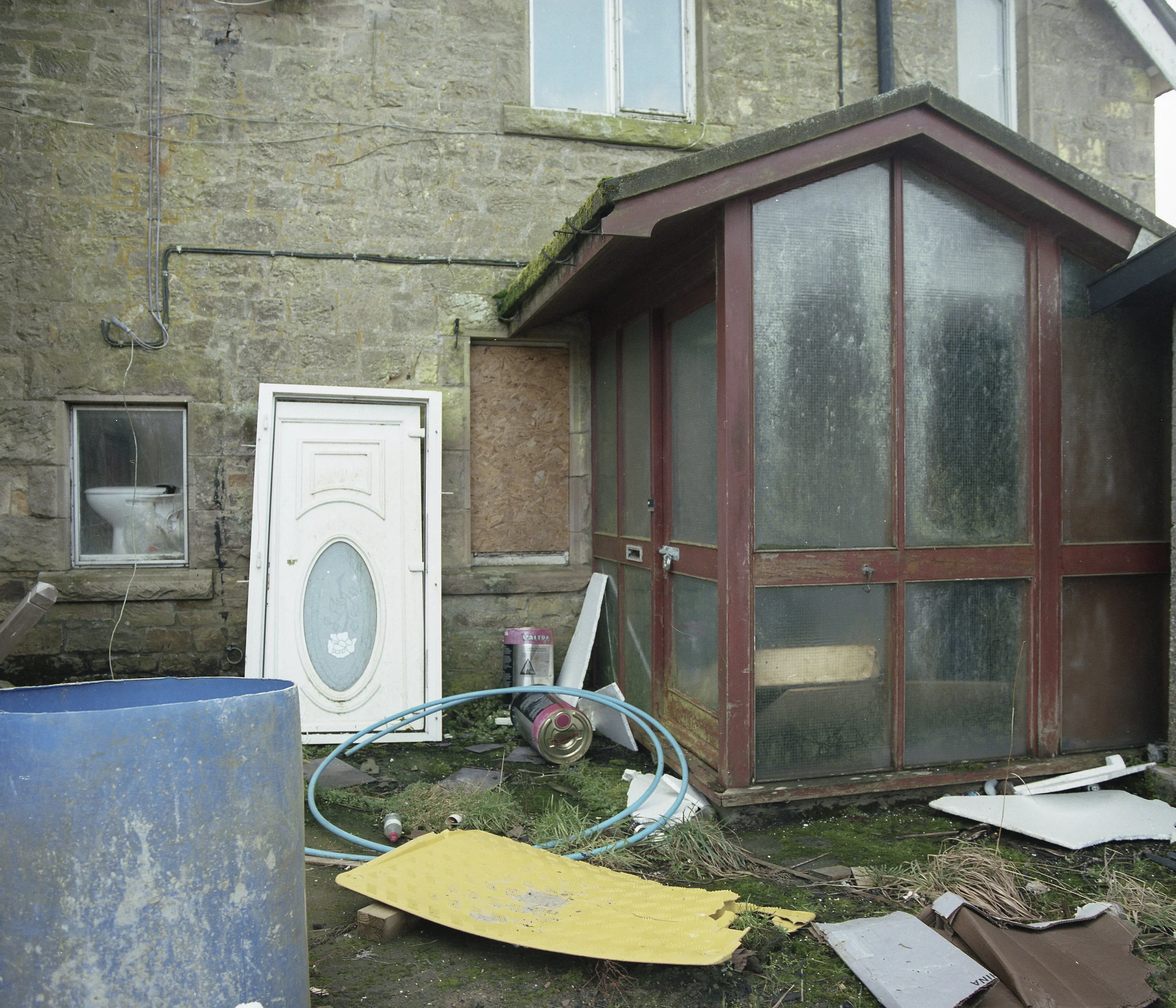 emptyhouse2.jpg