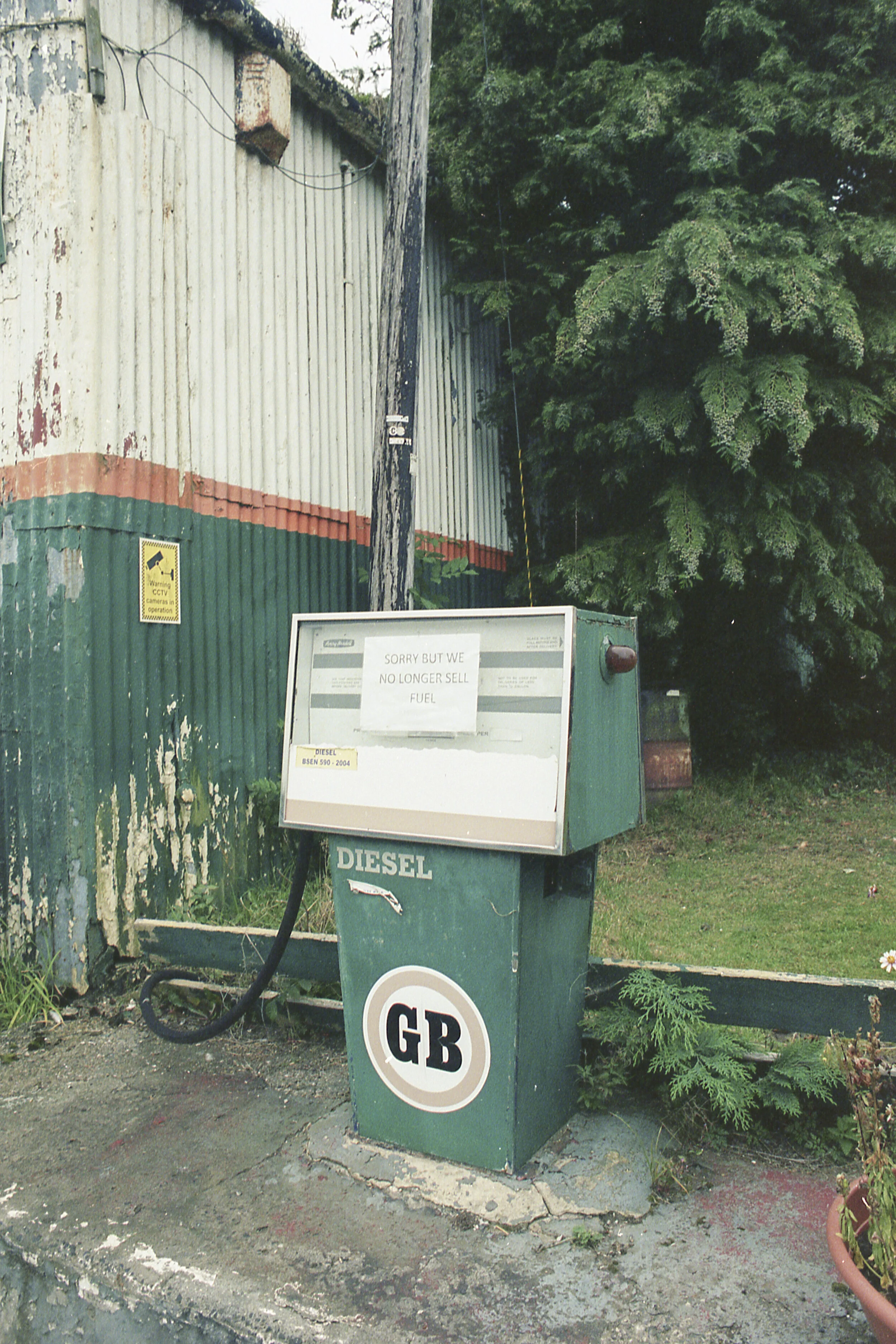 garage1.jpg