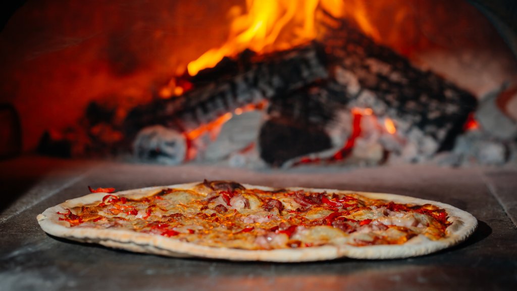 pizza-wood-burning-oven-1024x576.jpg