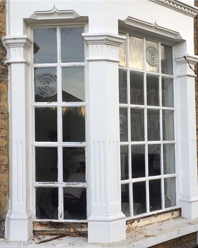 Outside view from my last post.. what a difference ❤️
🌳 timber- #accoya 🎨 paint - #teknos
💎 high performance DG units
&bull;
&bull;
&bull;
&bull;
#highend #sashwindows #timber#carpentry #joinery #doors #victorian #edwardian #transformation #archit