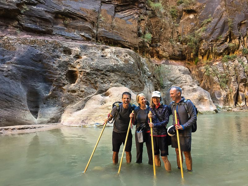 Family-Hiking-Narrows.jpg