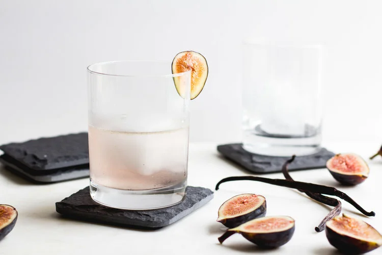 In the mood for this Fig, Vanilla Bean + Gin Cocktail (I'd swap for Vodka). Recipe & photo courtesy of The Homemade Haus .