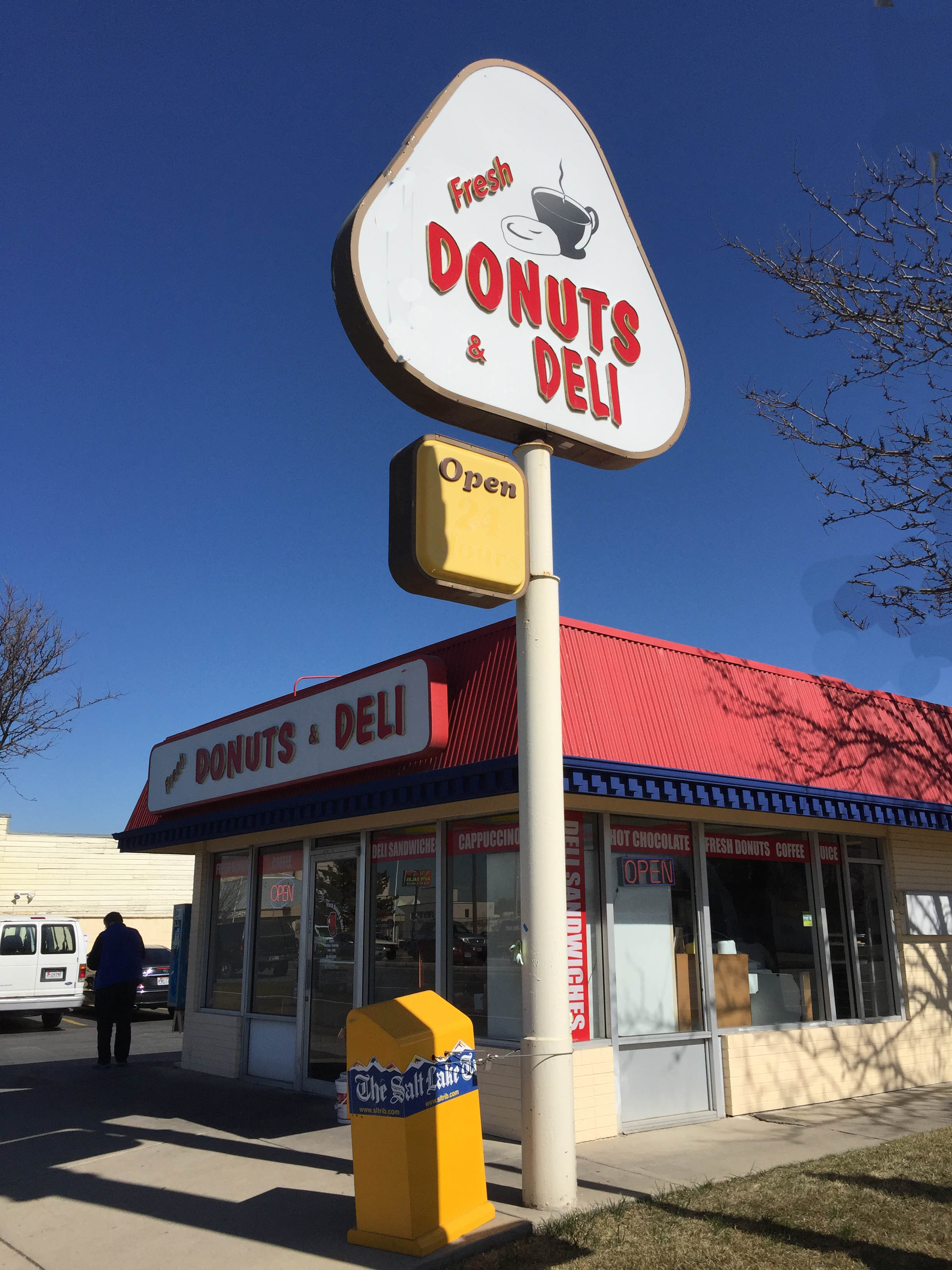 Donuts and Deli sign.JPG